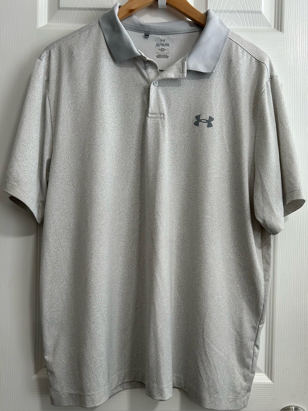 Under Armour Performance Polo Shirt Light Gray Loose Fit Men’s Size XL